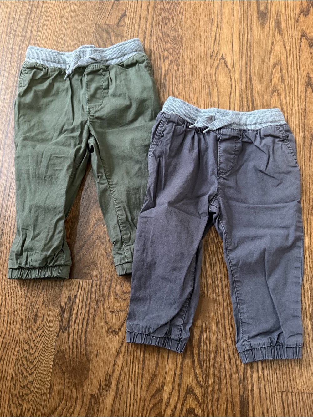 OshKosh B'gosh Kids Jogger Pants in Olive Green & Gray, size 18M